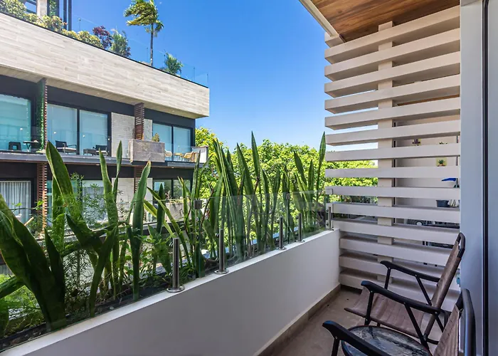 Near 5th, Ocean View Terrace, Pool And Gym *